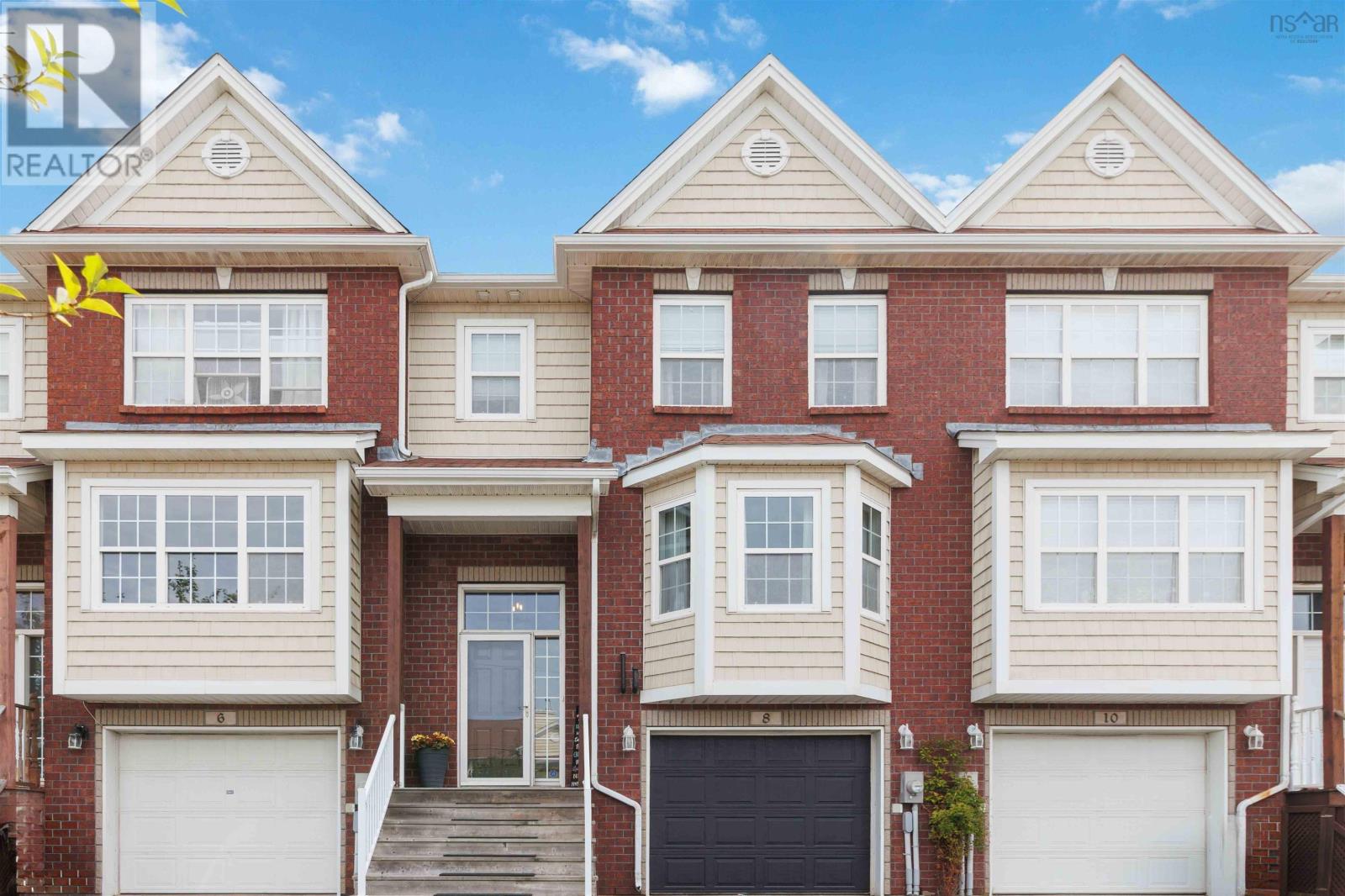 8 Surrey Way, Dartmouth, NS B2W 6R7