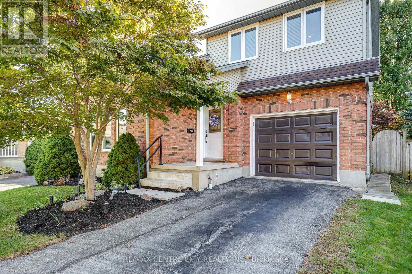 19 Lyford Ct, St. Thomas, ON N5R 6C6