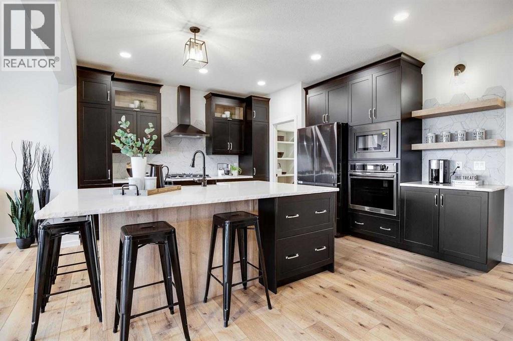 59 Versant Way SW, Calgary, AB T2Y 0Y9