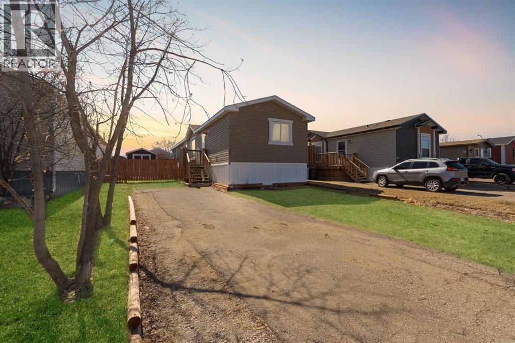 280 Clausen Cres, Fort Mcmurray, AB T9K 2H6