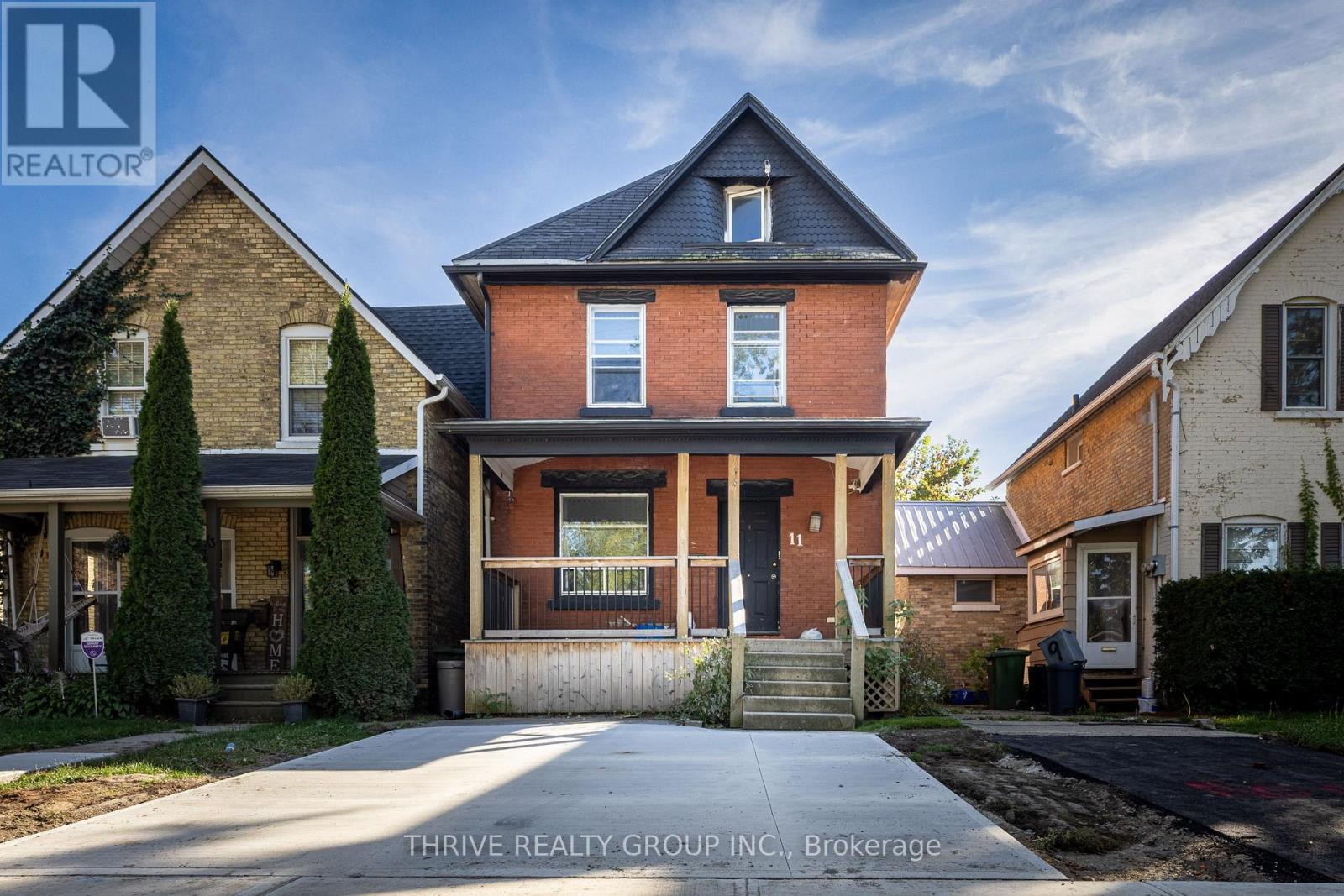 11 Forest Ave, St. Thomas, ON N5R 2J1