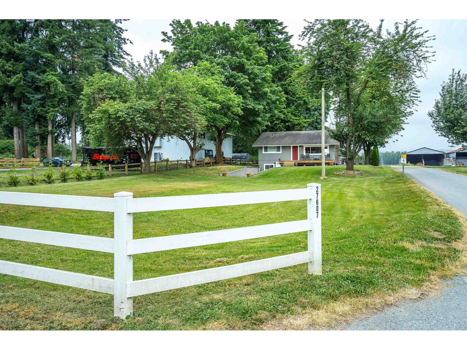 27607 Gray Ave, Abbotsford, BC V4X 2G8