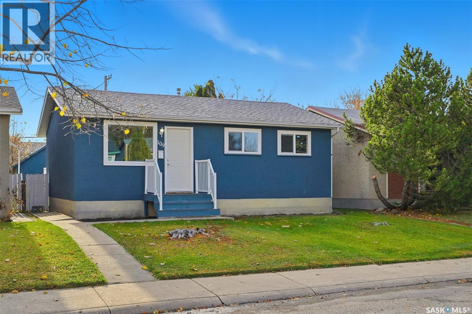 109 Grant St, Saskatoon, SK S7N 2A2