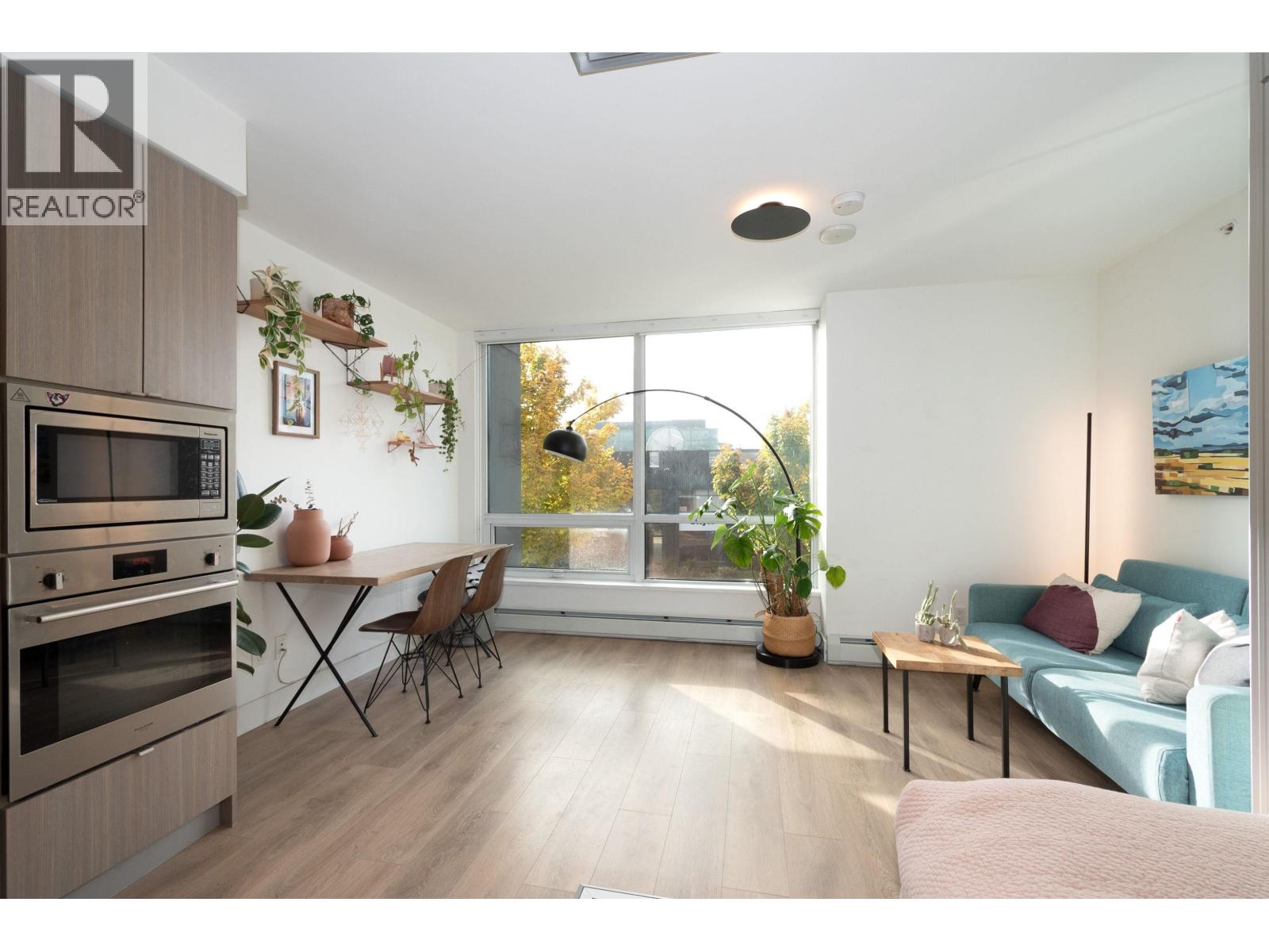 1788 Columbia Street Unit 208, Vancouver, BC V5Y 0L7