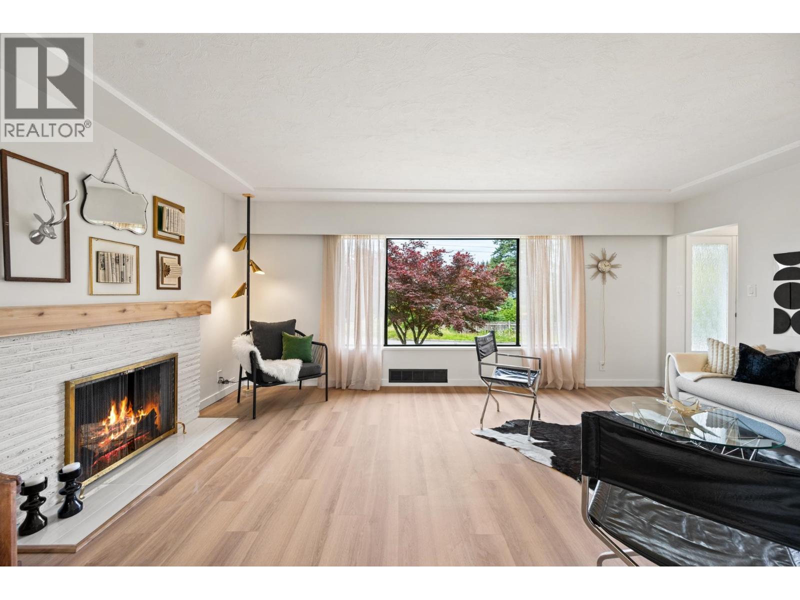 7644 Formby St, Burnaby, BC V5E 2G2