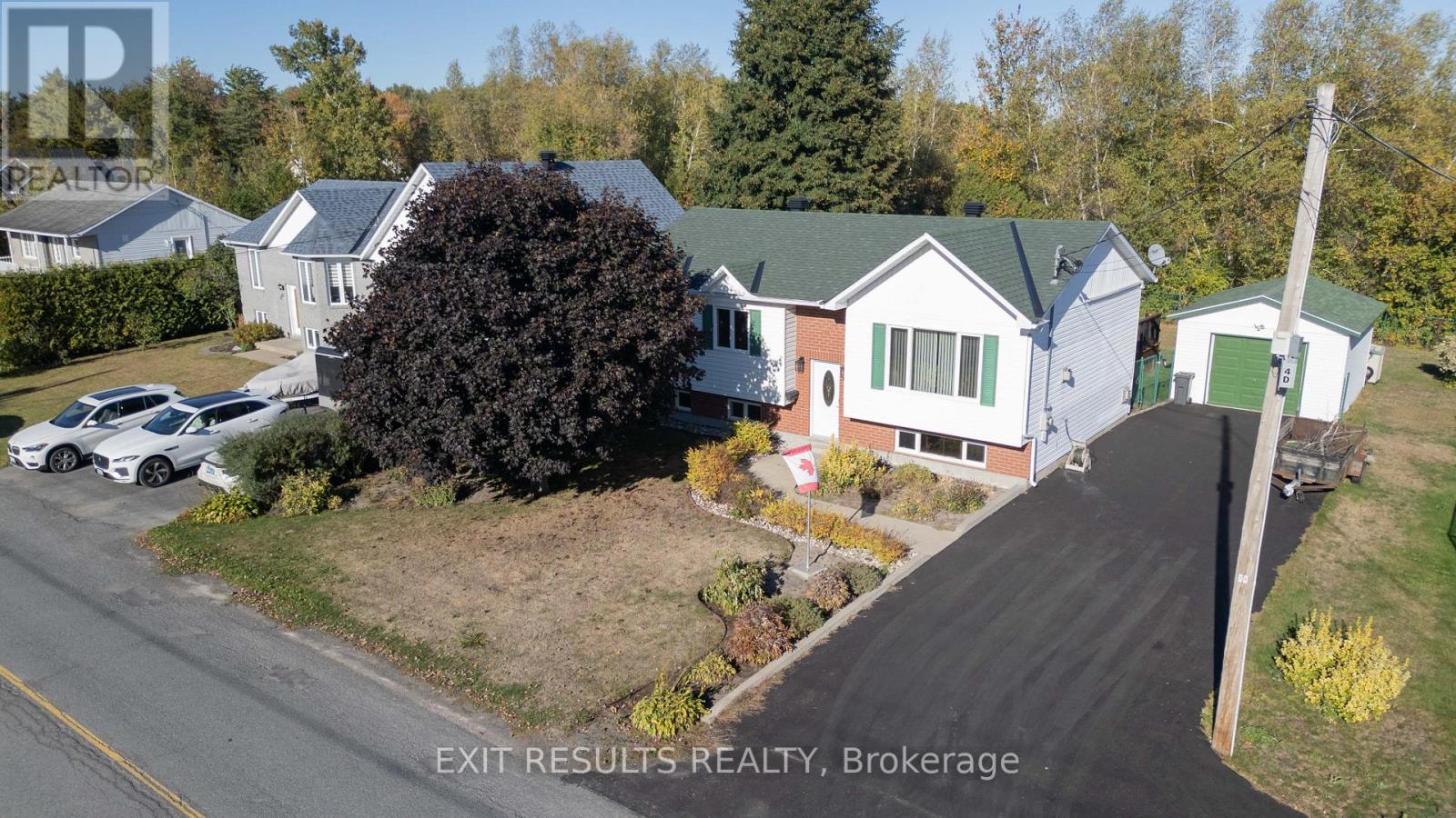 565 Bolt Rd, Alfred and Plantagenet, ON K0B 1A0