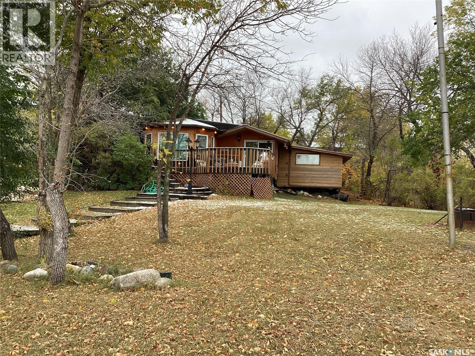 704 Grove Ave, Saskatchewan Beach, SK S0G 4L0