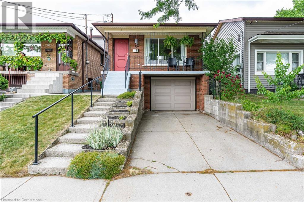 82 E 36th St, Hamilton, ON L8V 3Z1