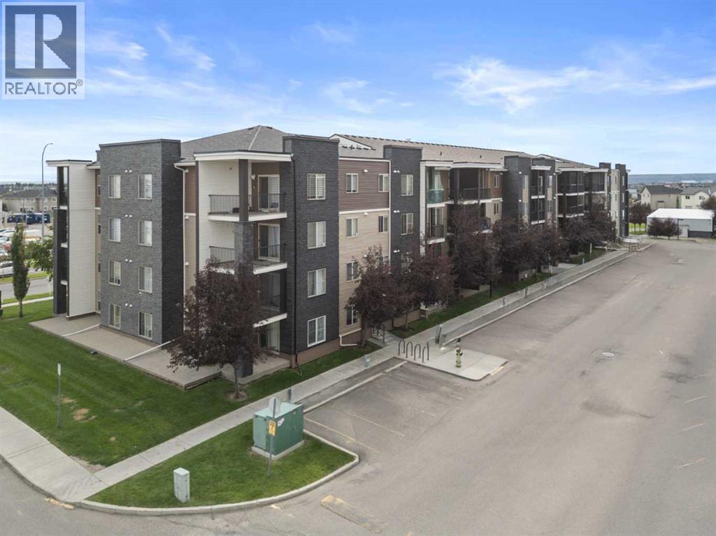 7130 80 Avenue Ne Unit 204, Calgary, AB T3J 0N5