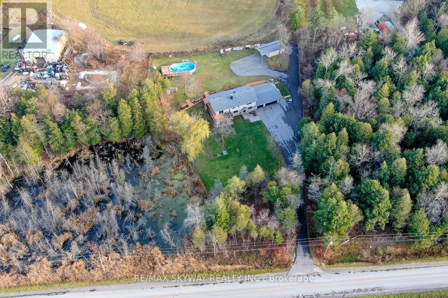 32 Side Road Side Road Unit 6700 Sideroad, Halton Hills Rural Halton Hills, ON L7J 2L9