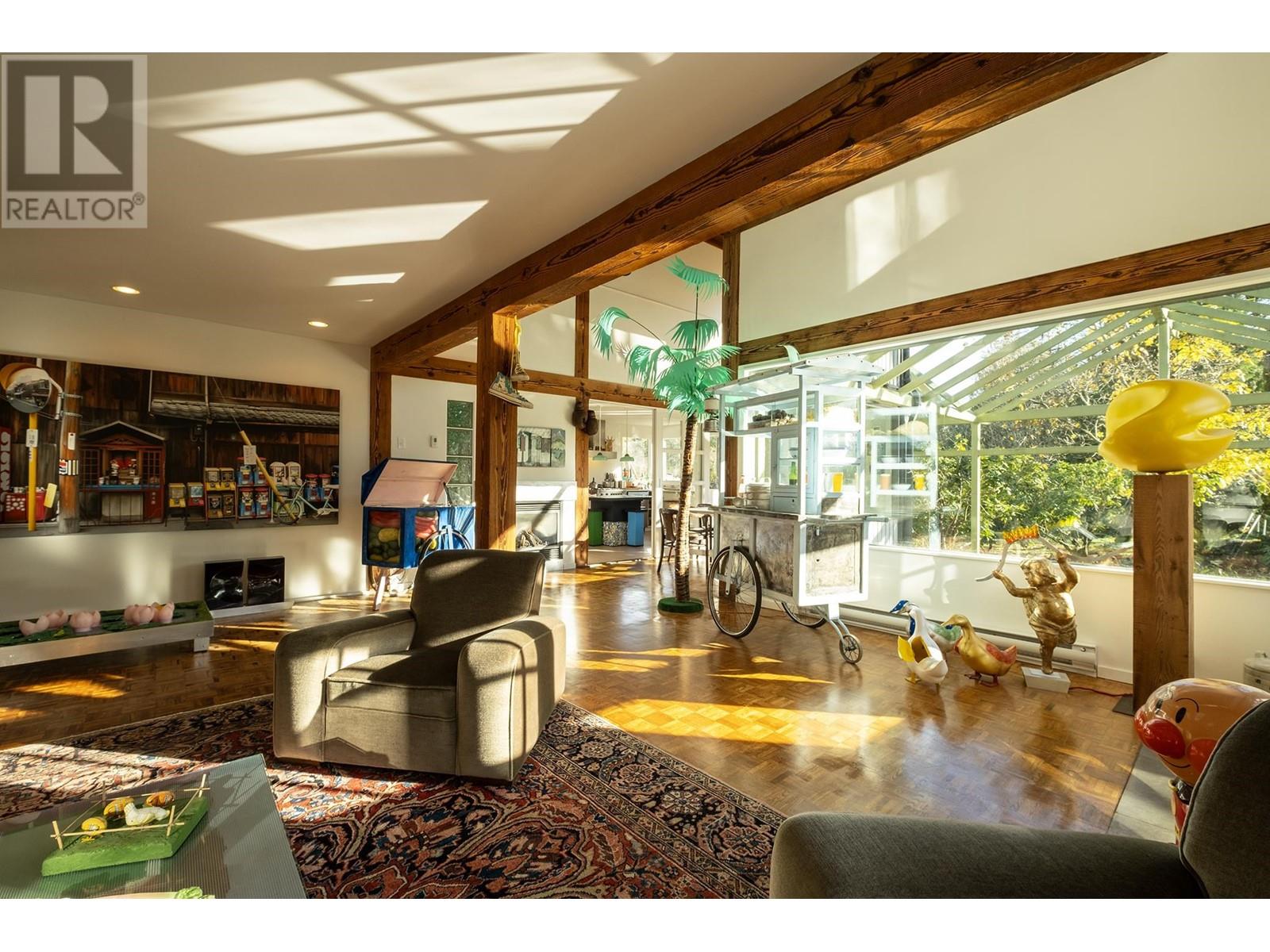 896 Charman Rd, Gibsons, BC V0N 1V4