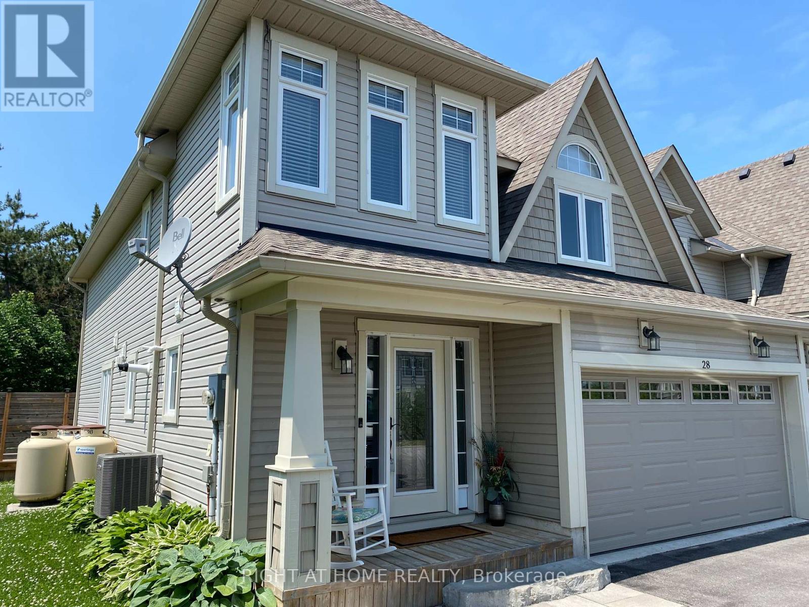 28 Masters Cres, Georgian Bay, ON L0K 1S0