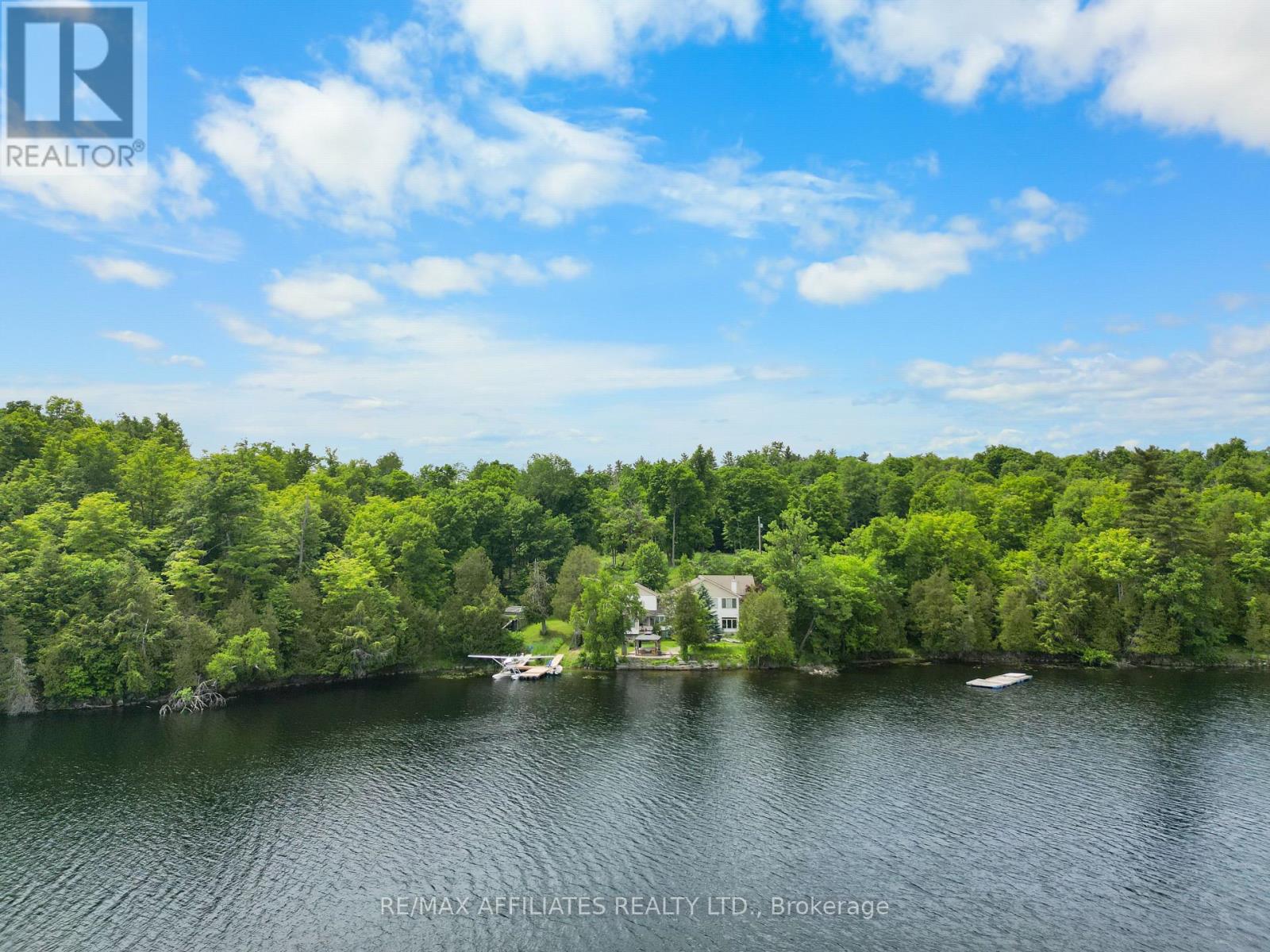 101 Arthur Rd, Tay Valley, ON K0H 2B0