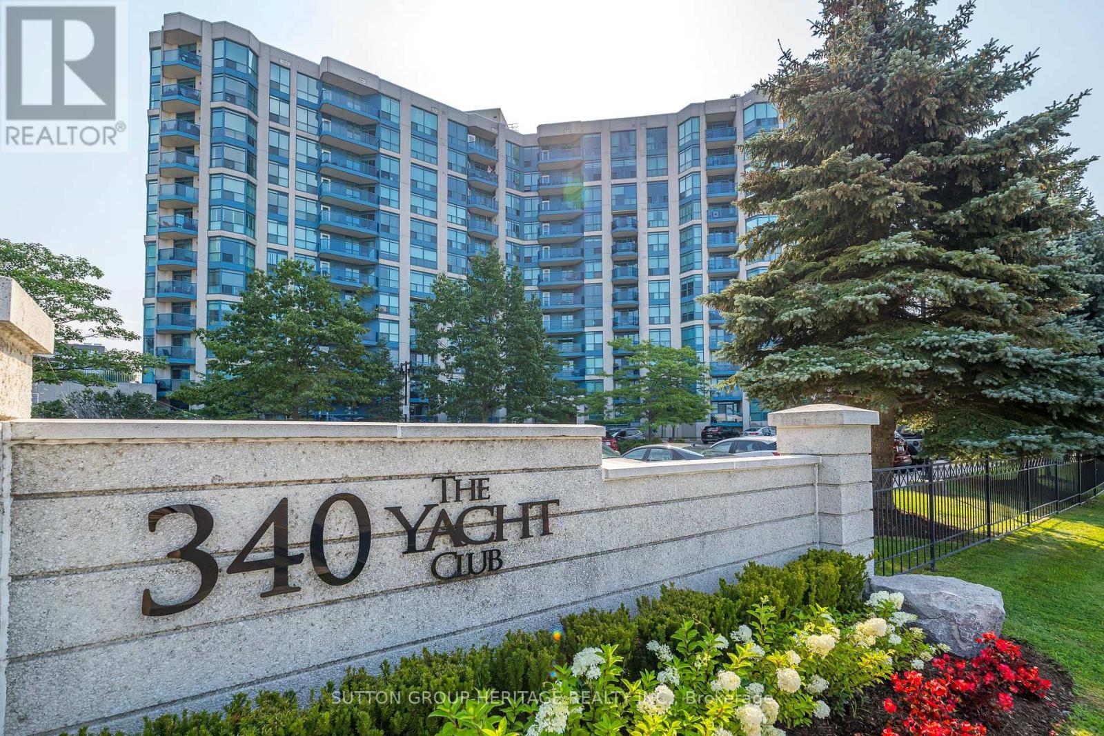 340 Watson St W A02 St, Whitby, ON L1N 9G1