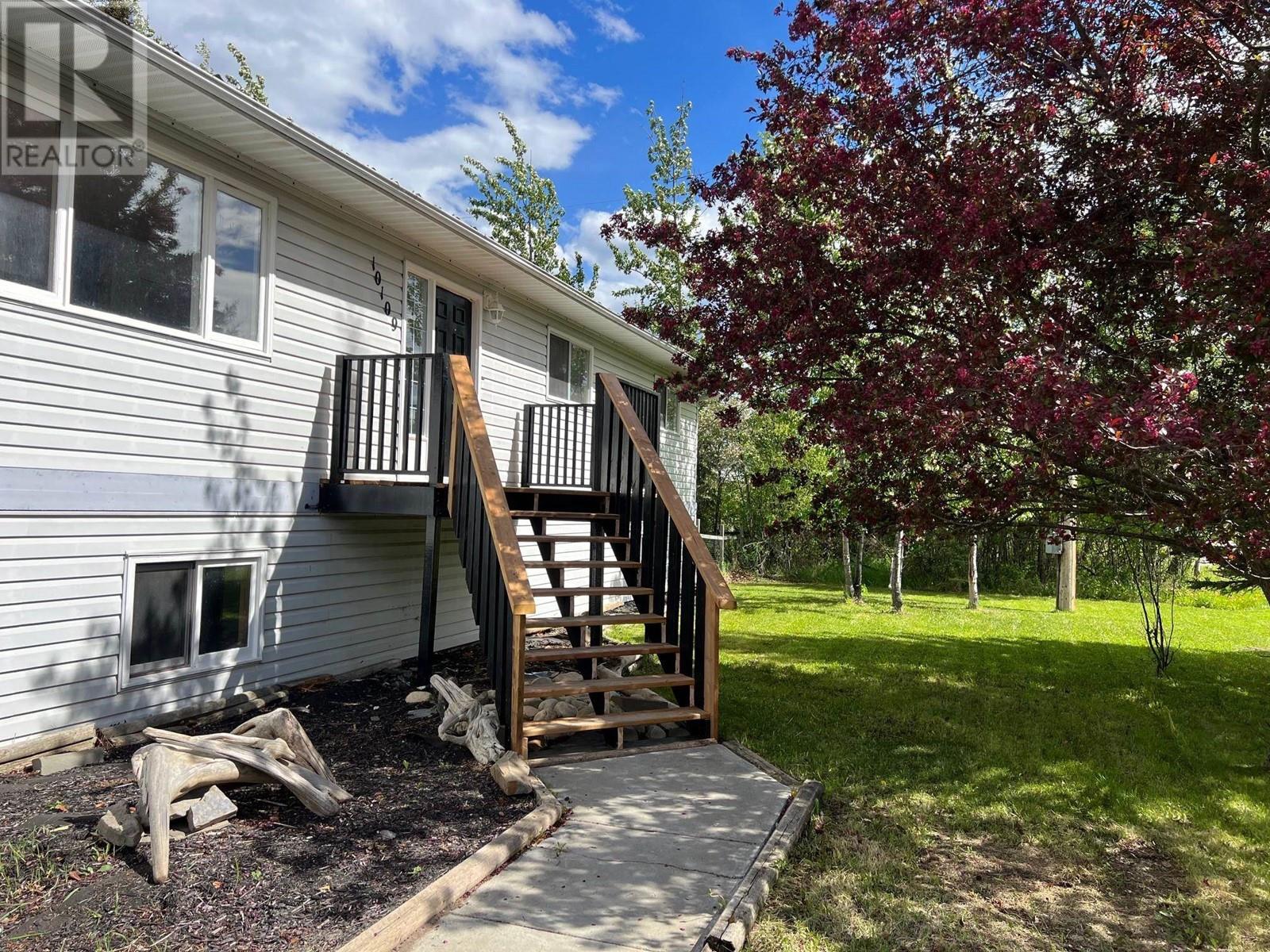 10109 Macintosh Cres, Hudson's Hope, BC V0C 1V0