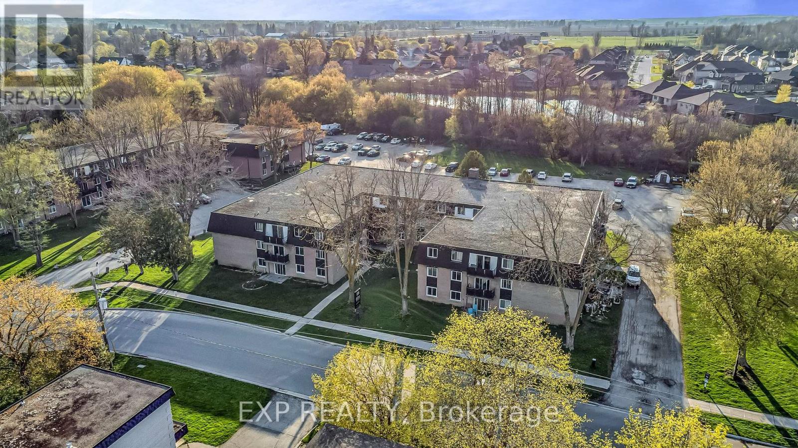 104 601 Barber Ave N, North Perth, ON N4W 1S4