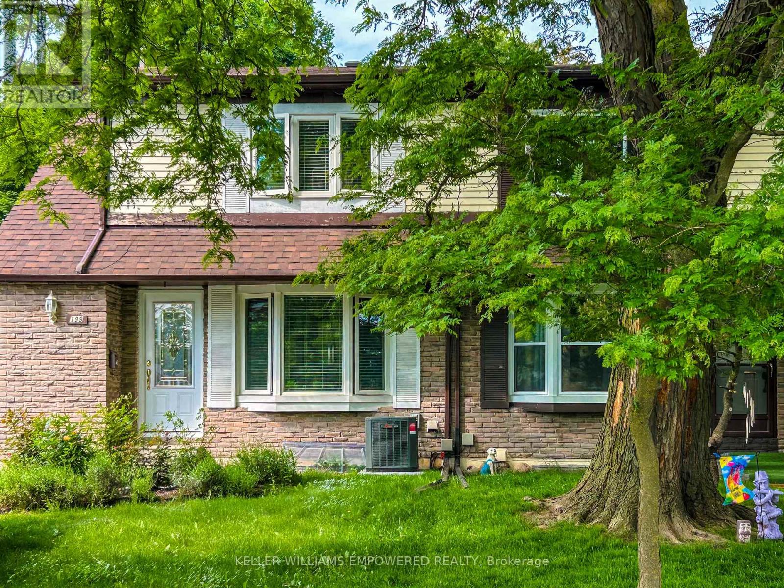 199 Hollyberry Trl, Toronto, ON M2H 2P3