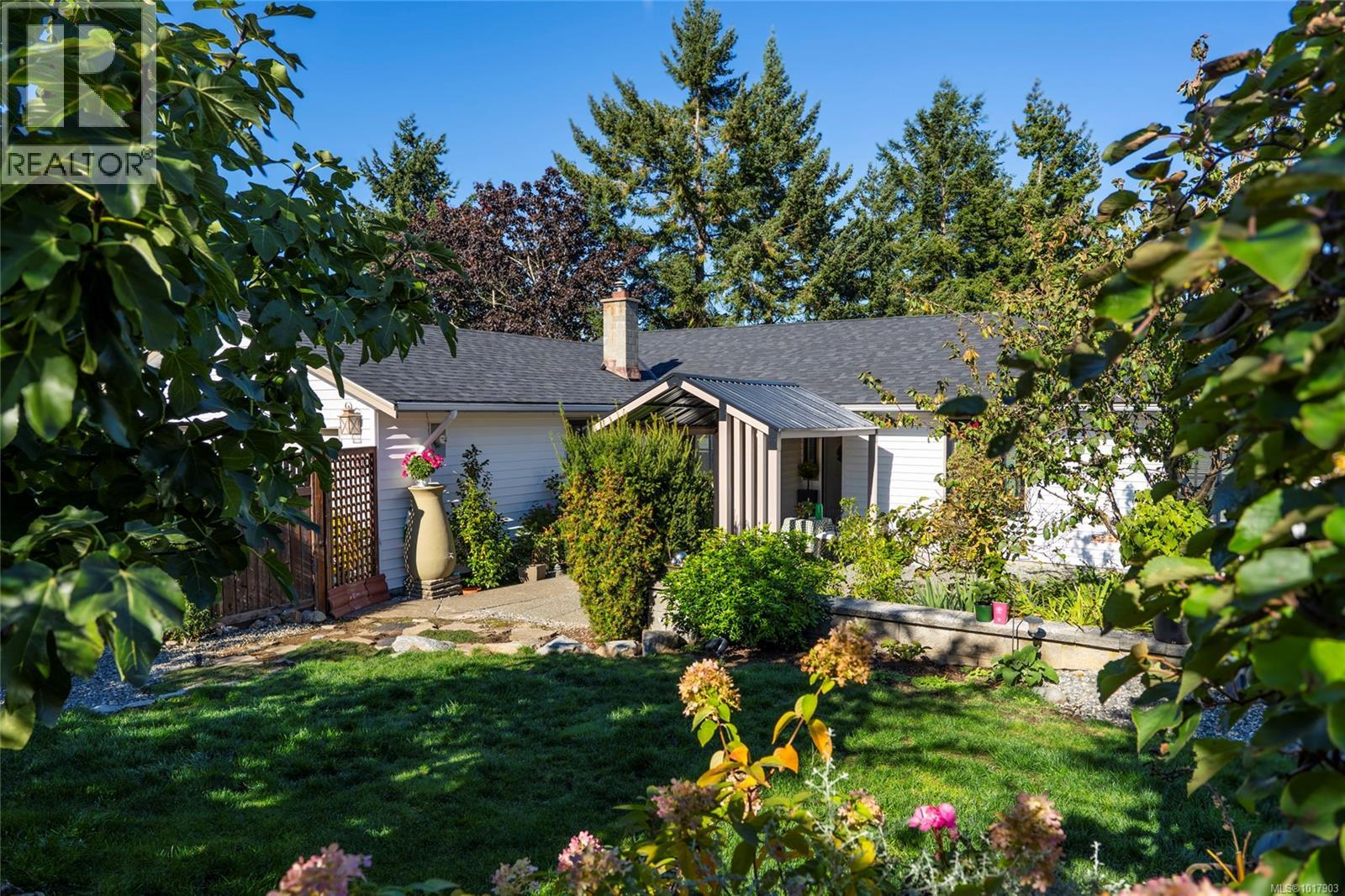 130 Heritage Dr, Nanaimo, BC V9V 1H8
