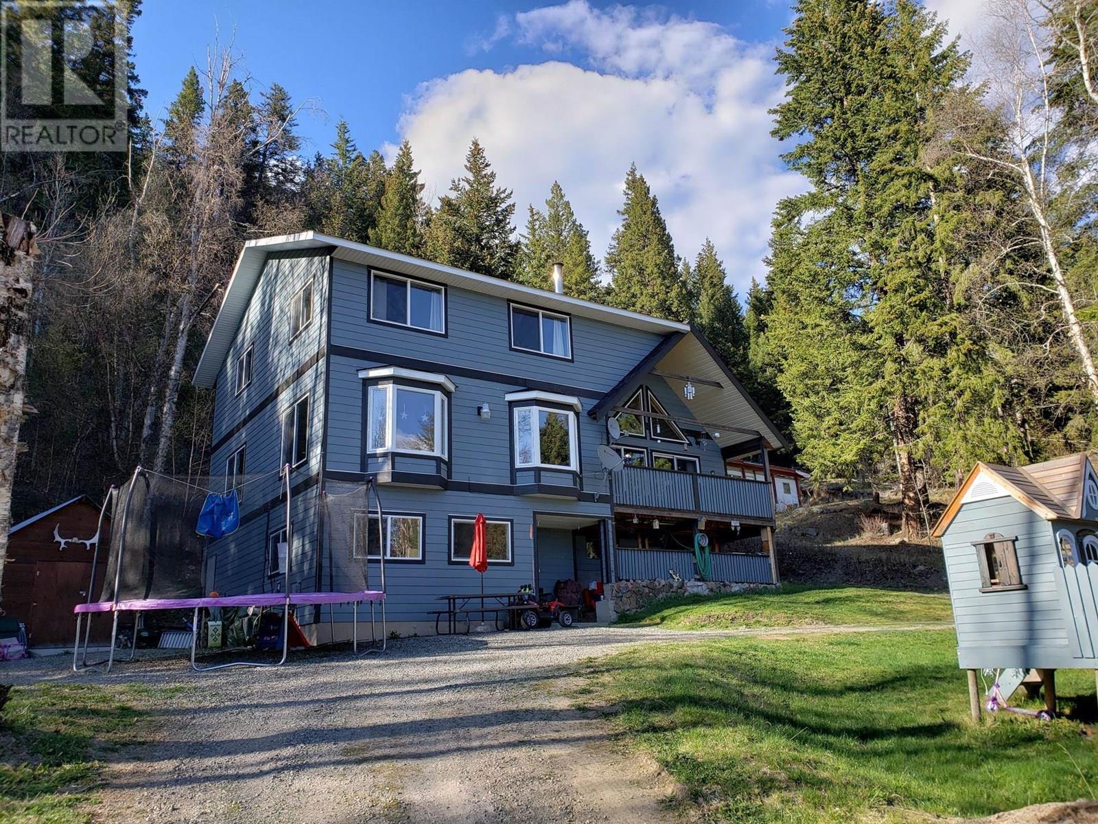7589 Julsrud Rd, Lone Butte, BC V0K 1X3