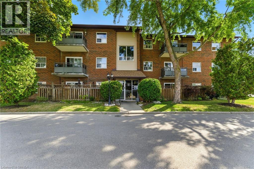 612 Grey Street Unit 7, Brantford, ON N3S 4Y1
