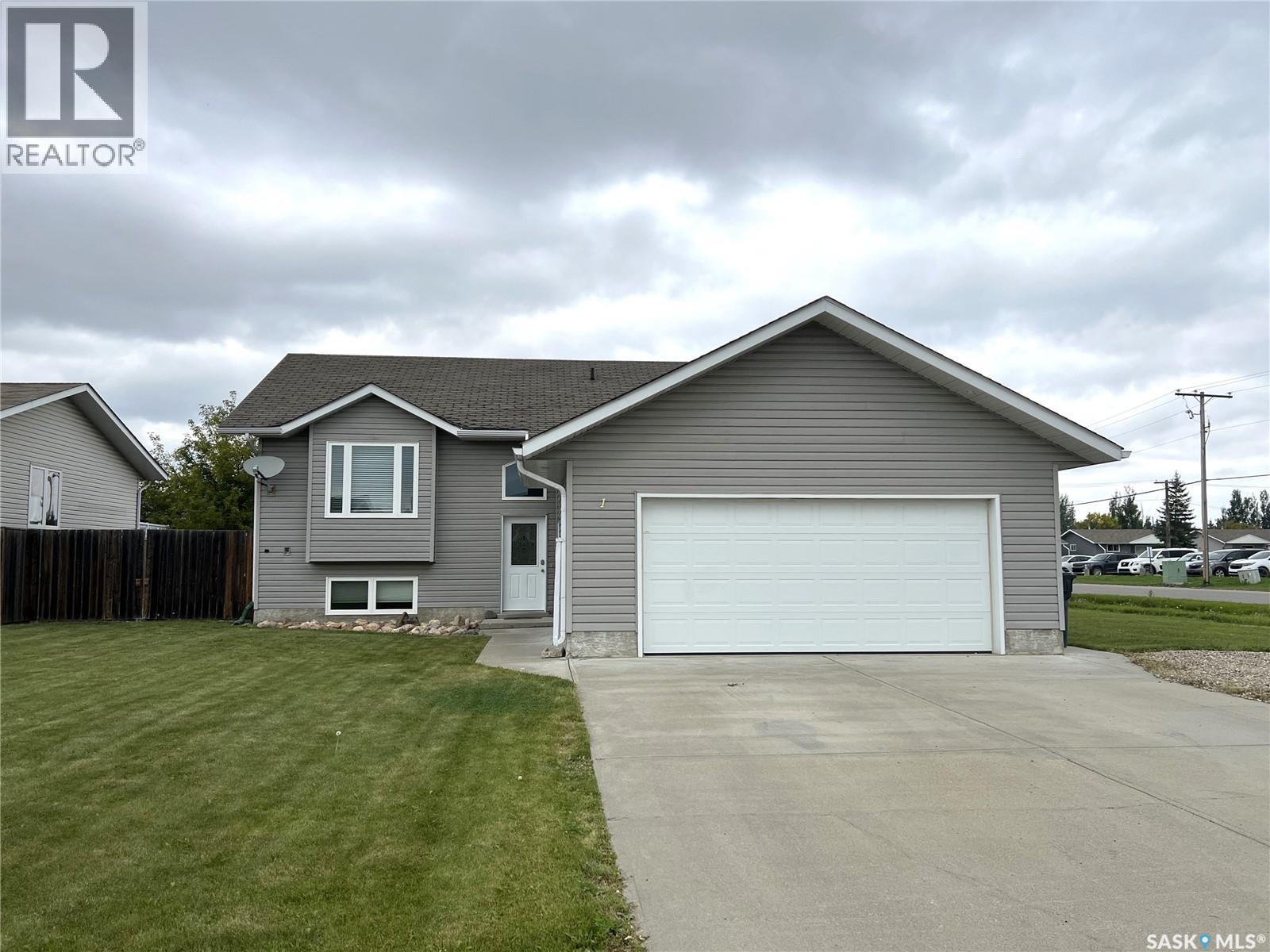 1 Jackson Dr, Meadow Lake, SK S9X 1T9