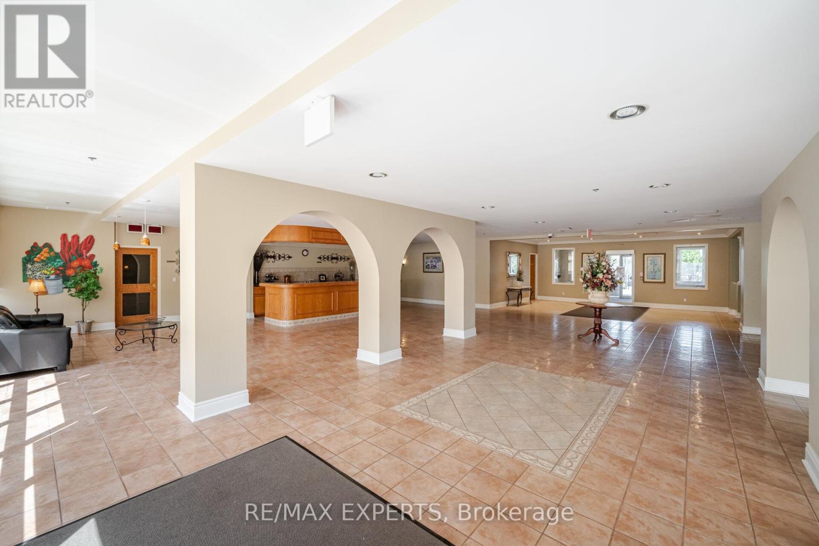 309 7373 Martin Grove Rd, Vaughan, ON L4L 9K1