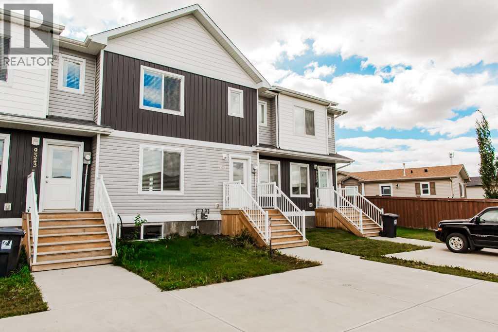 9523 112 Ave B Ave, Clairmont, AB T8X 5C8