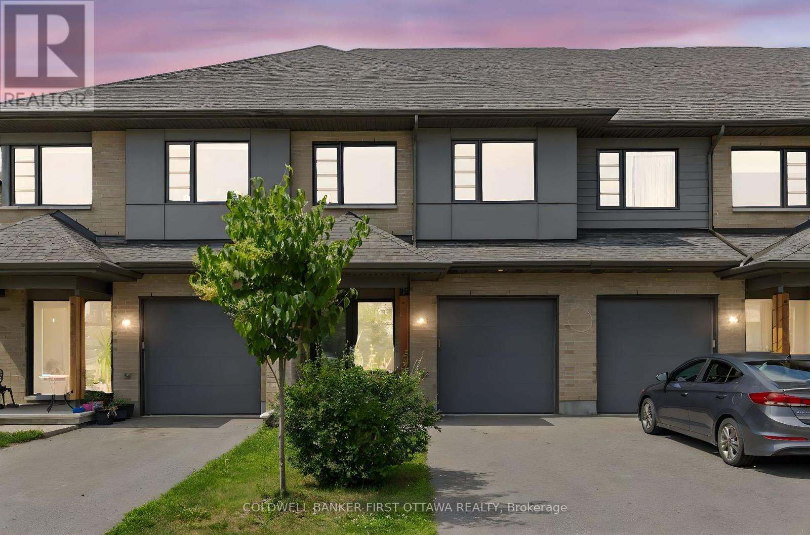 821 Quartet Ave, Ottawa, ON K1X 0C4