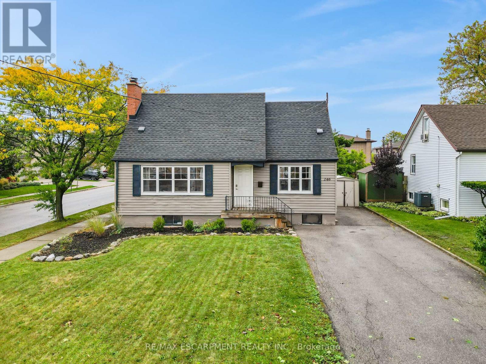 246 Green Rd, Hamilton, ON L8E 2A5