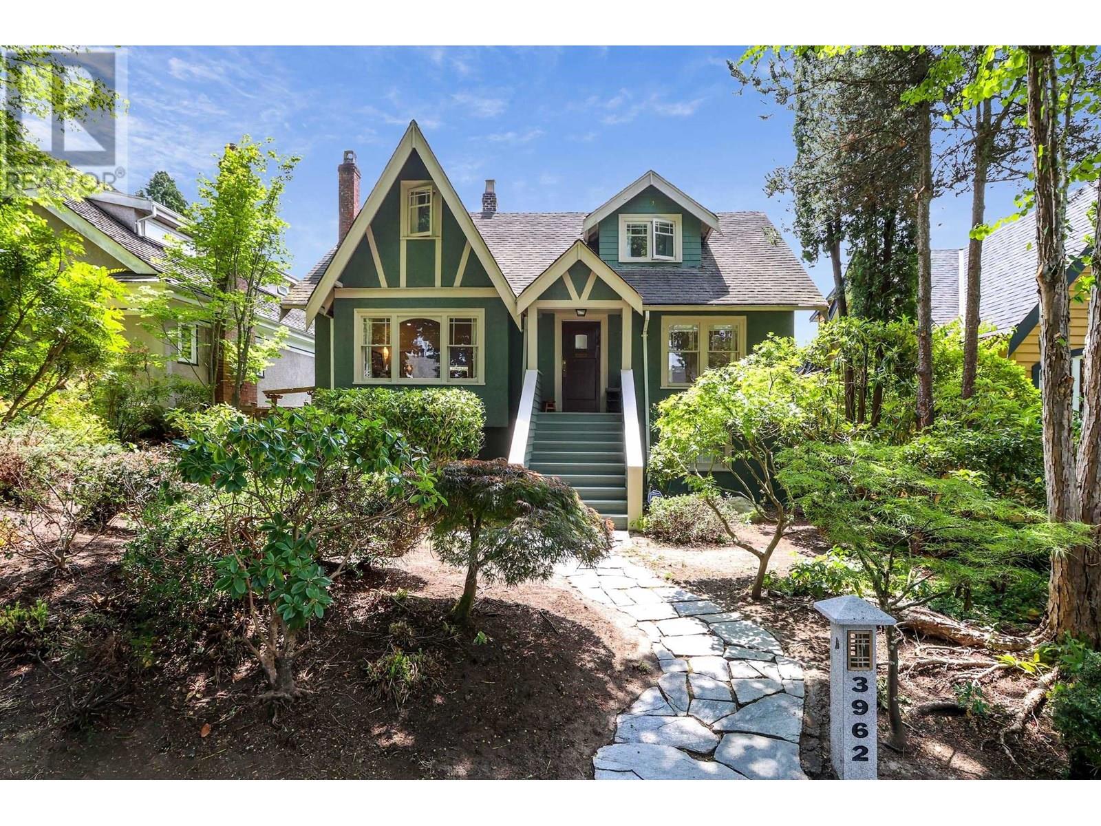 3962 W 22nd Ave, Vancouver, BC V6S 1K1