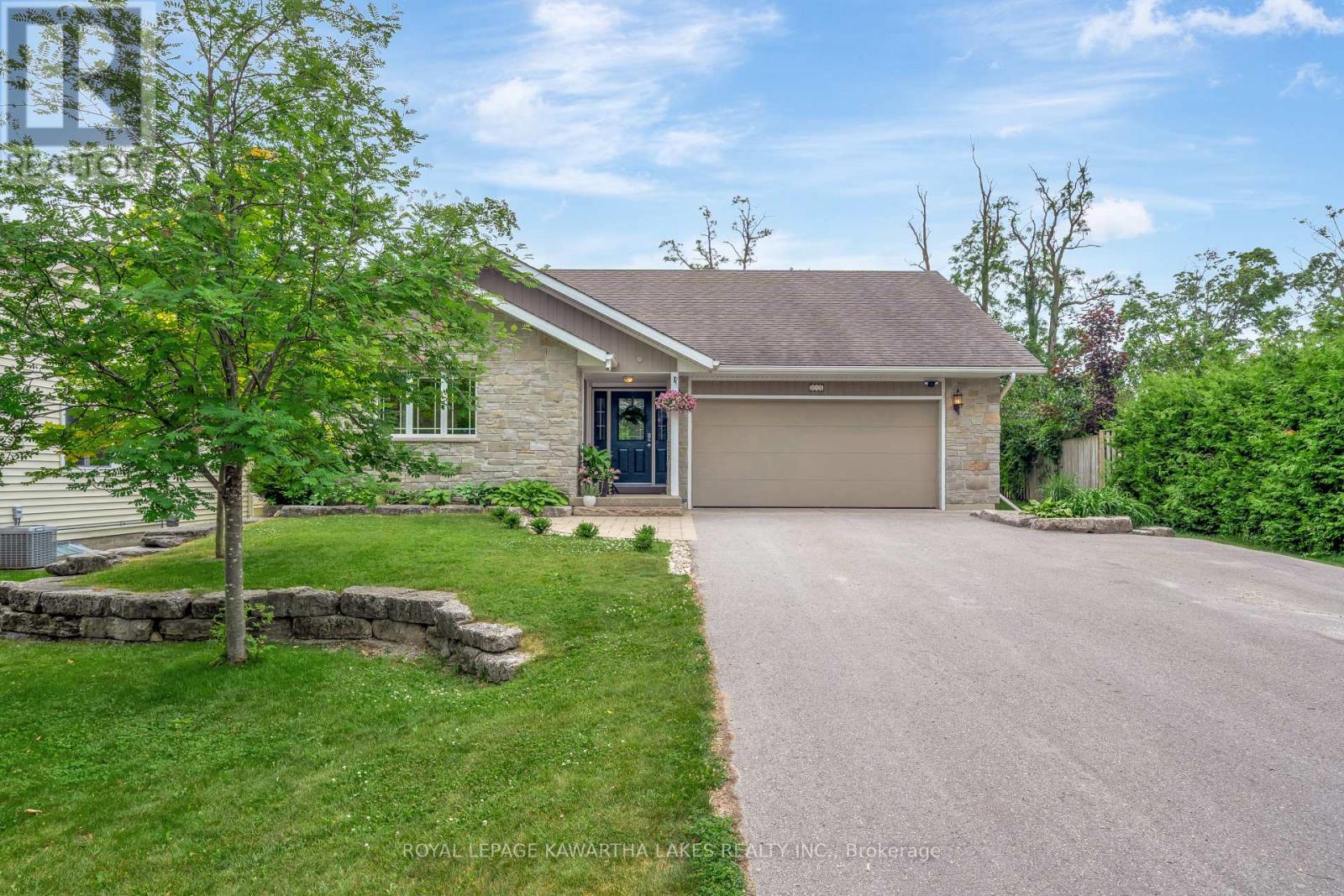 113 Queen St, Kawartha Lakes, ON K0M 1N0