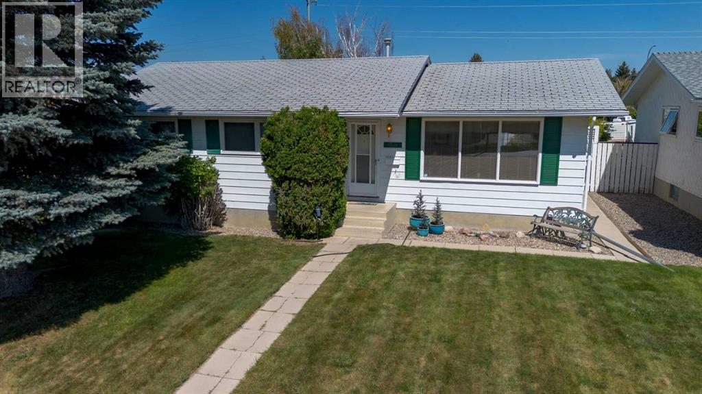 25 Avenue N Unit 1513, Lethbridge, AB T1H 4N8