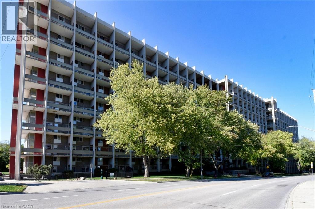 350 Quigley Road Unit 212, Hamilton, ON L8K 5N2