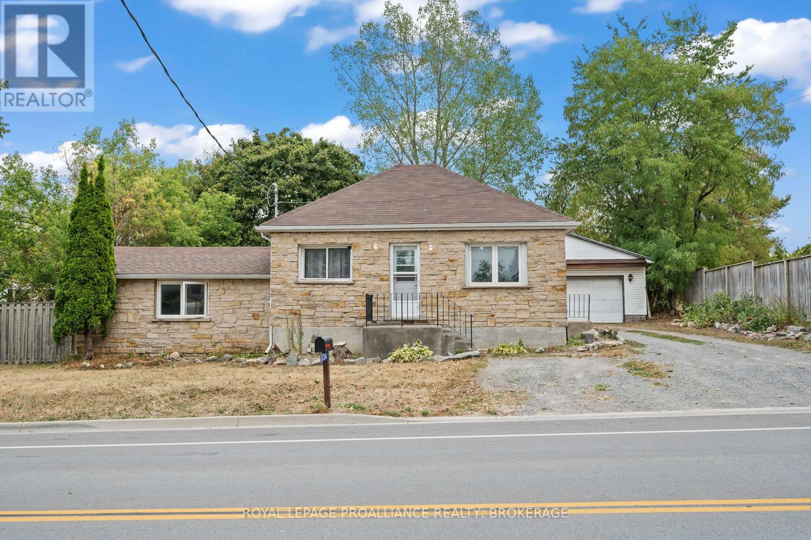 3734 Battersea Rd, Frontenac Frontenac South, ON K0H 1X0