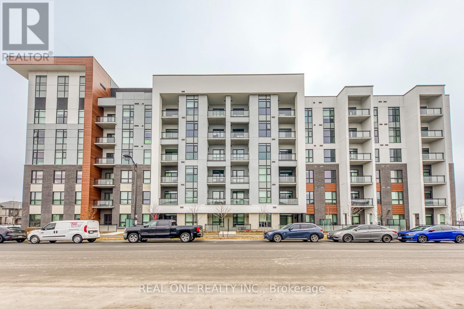 319 460 Gordon Krantz Ave, Milton Walker, ON L9E 1Z2