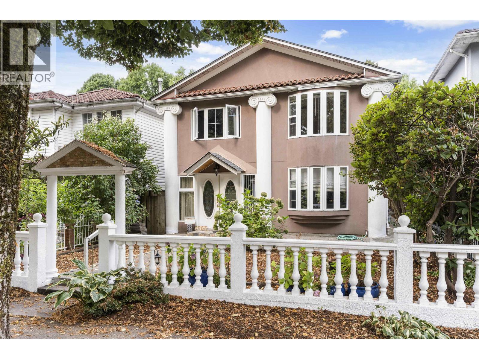 5263 Wales St, Vancouver, BC V5R 3M7