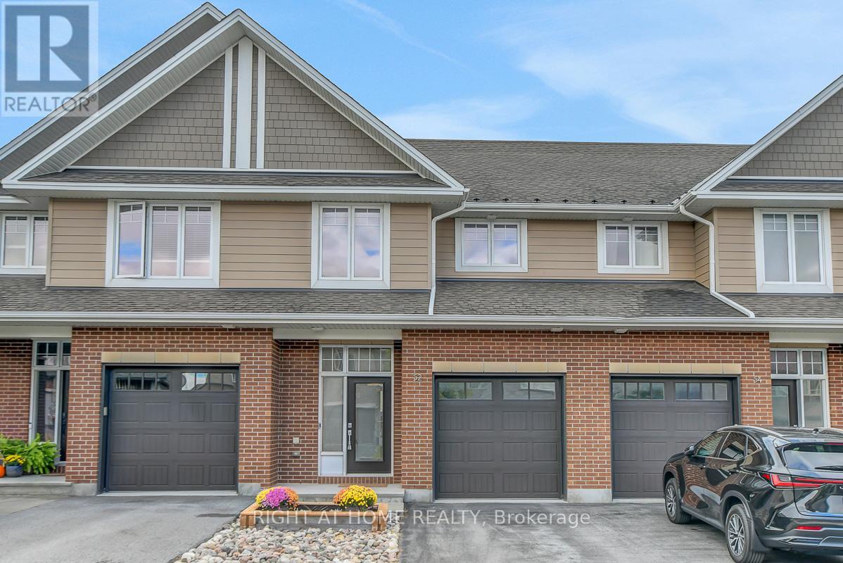 52 Arkose St, Ottawa, ON K2T 0M2