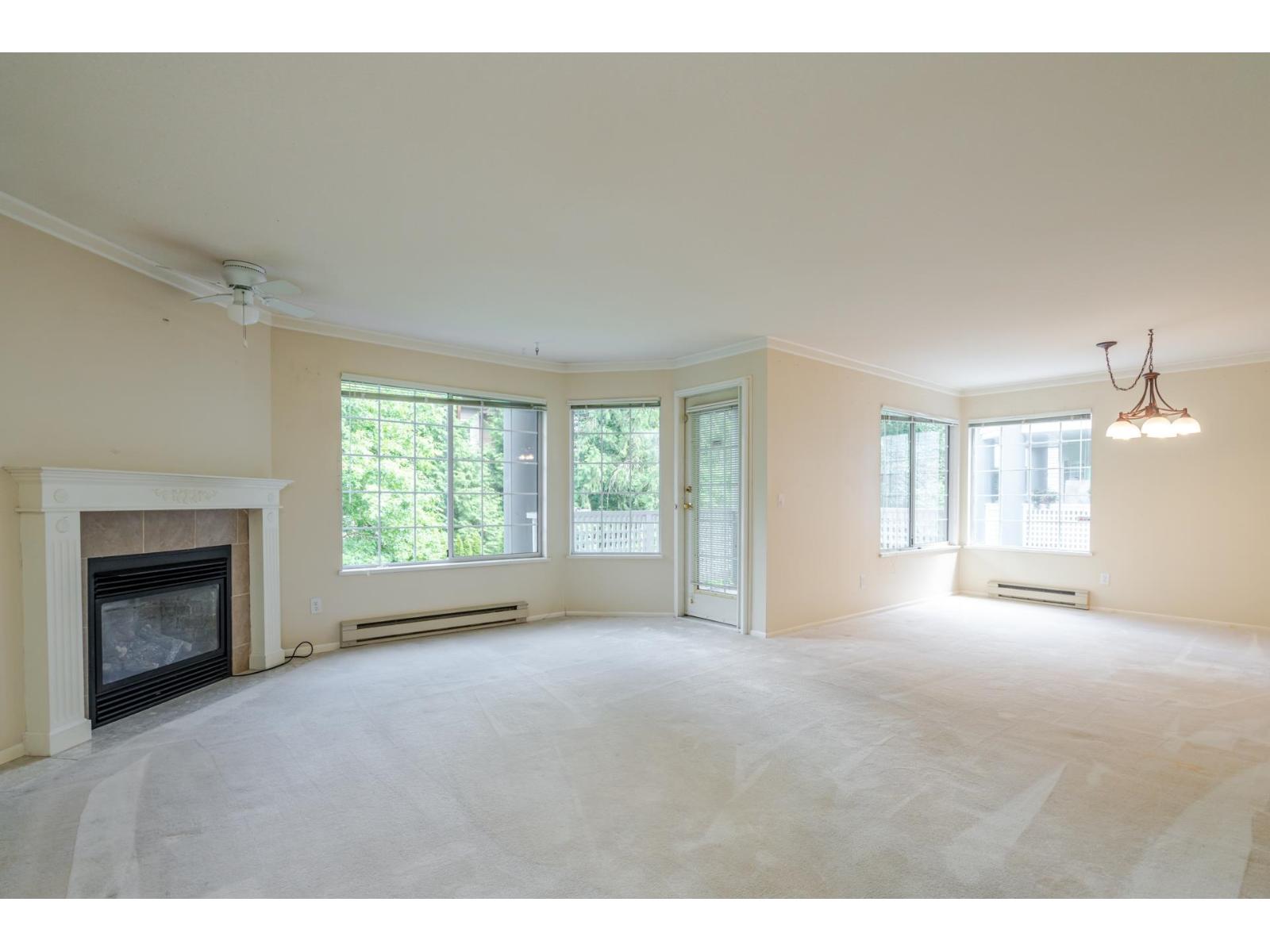 13910 101 Avenue Unit 201, Surrey, BC V3T 1L6