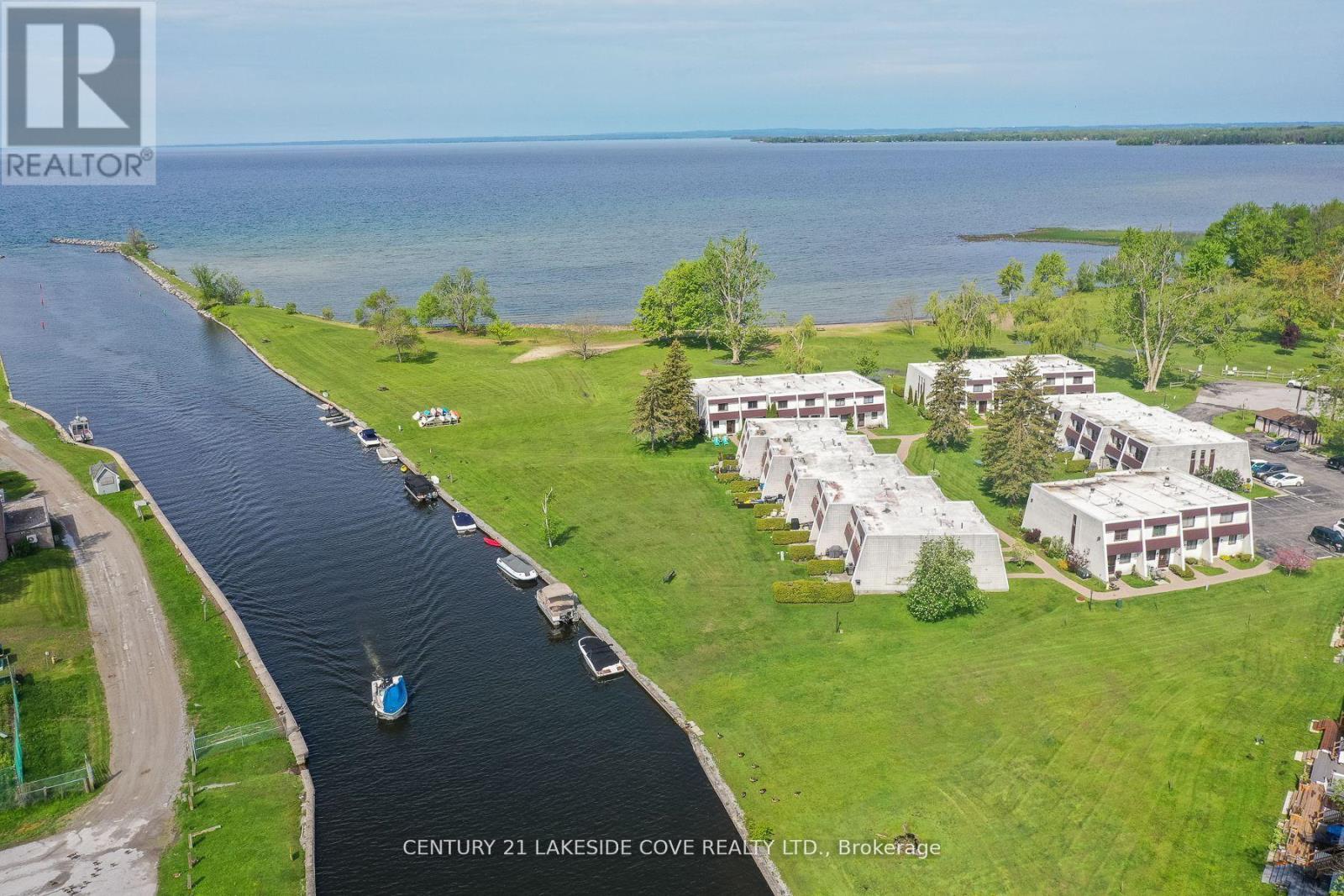 1 Paradise Boulevard #14, Ramara, ON L0K 1B0