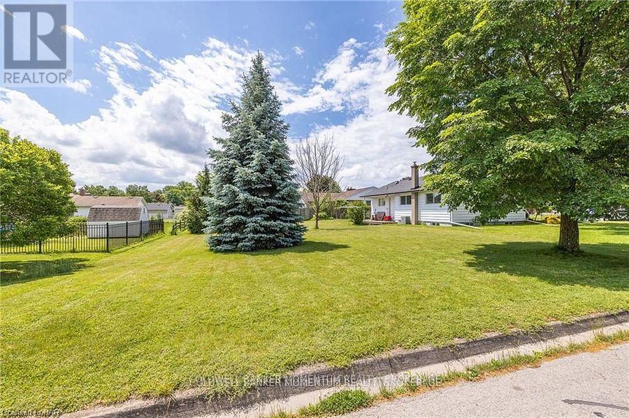 23 29 Dexter Dr, Welland Prince Charles, ON L3C 2Y8