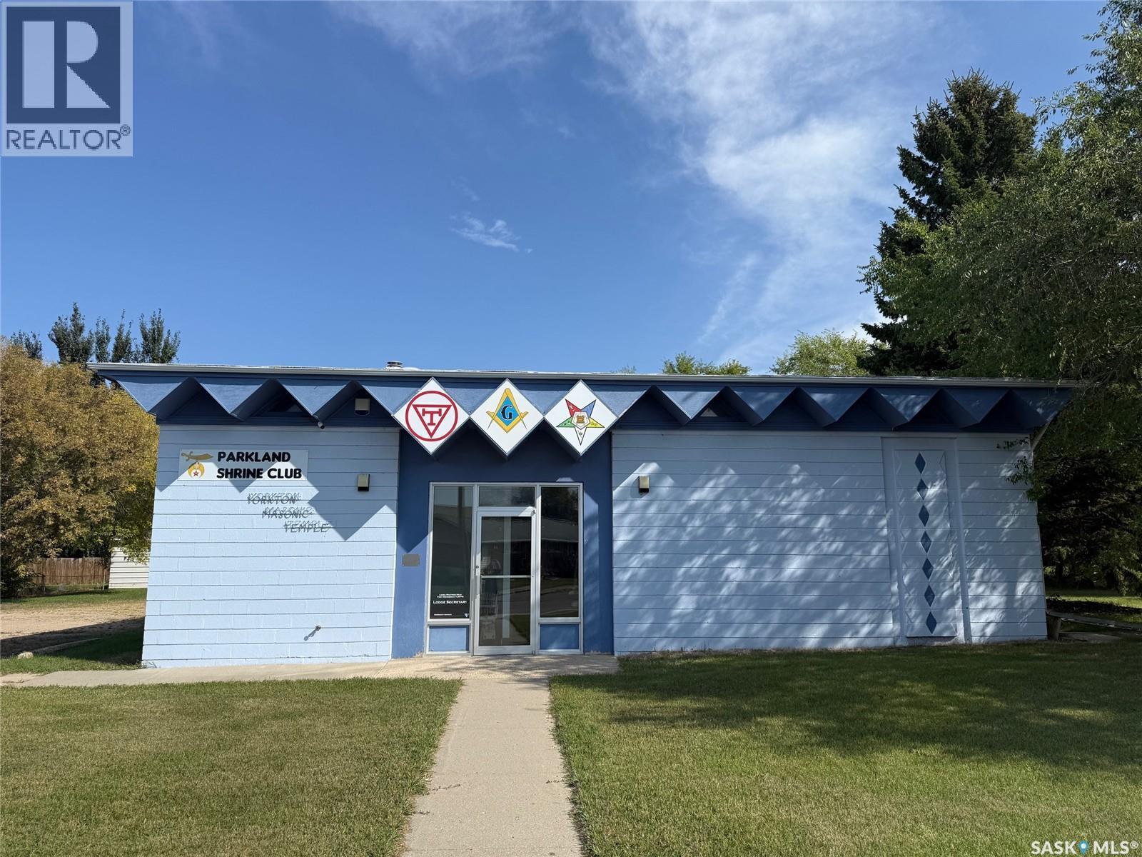 111 Haultain Ave, Yorkton, SK S3N 1X8