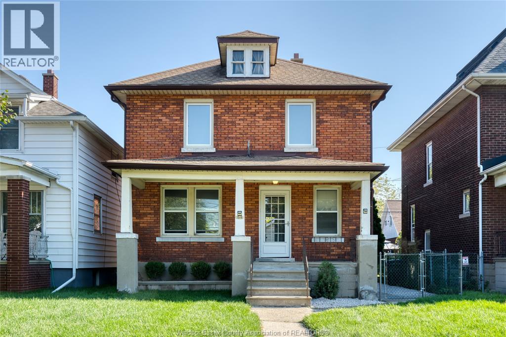 1516 Dufferin, Windsor, ON N8X 3K5