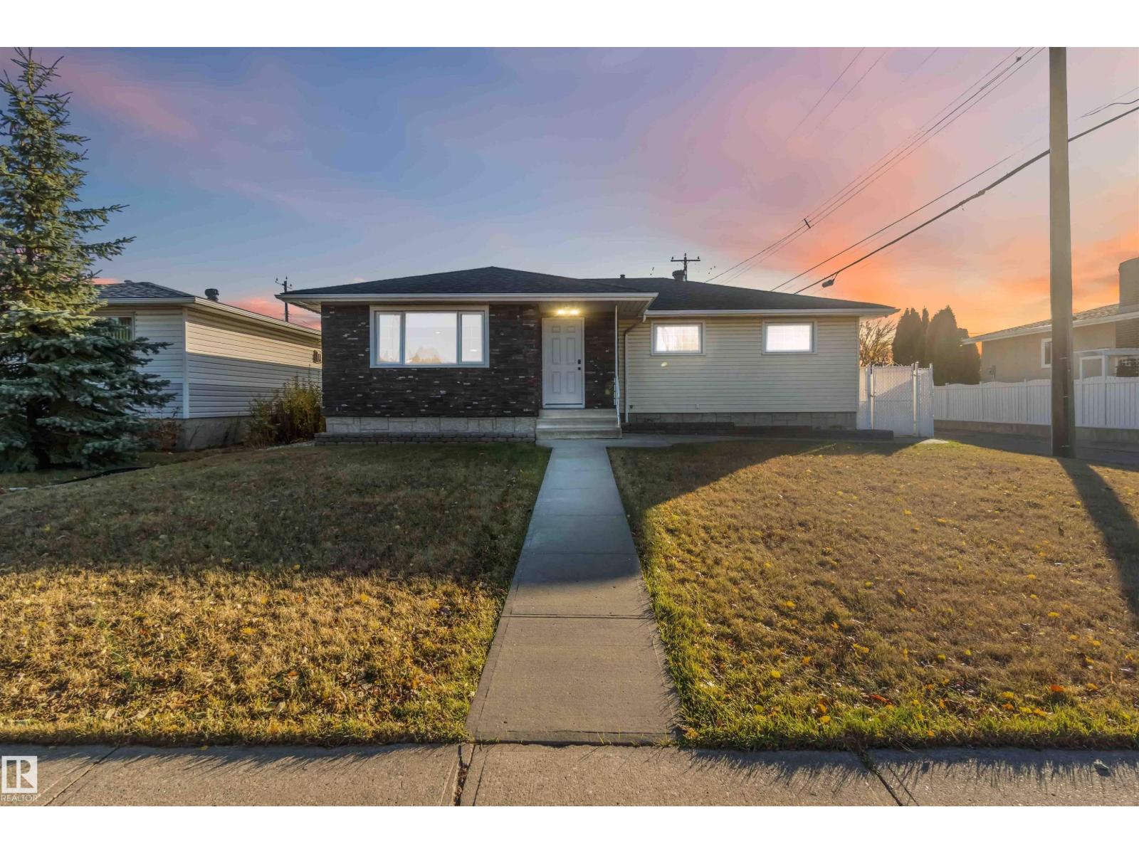 124 Av Nw Unit 5207, Edmonton, AB T5W 1T9