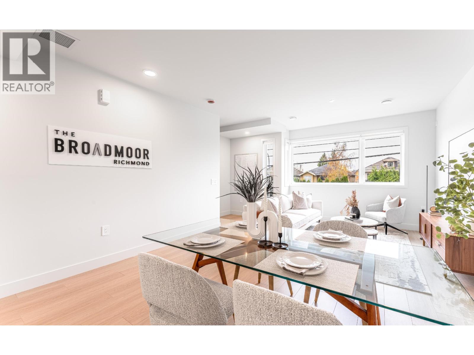 8300 No 3 Road Unit 10, Richmond, BC V6Y 2E3