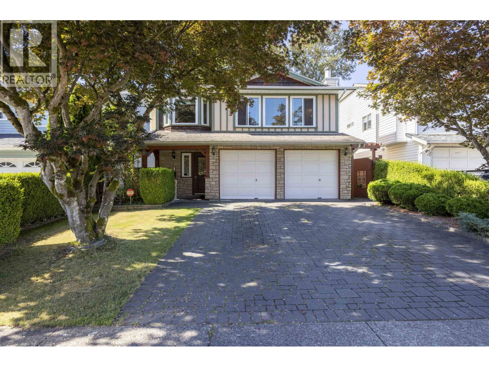 2845 Mccoomb Dr, Coquitlam, BC V3B 6L2