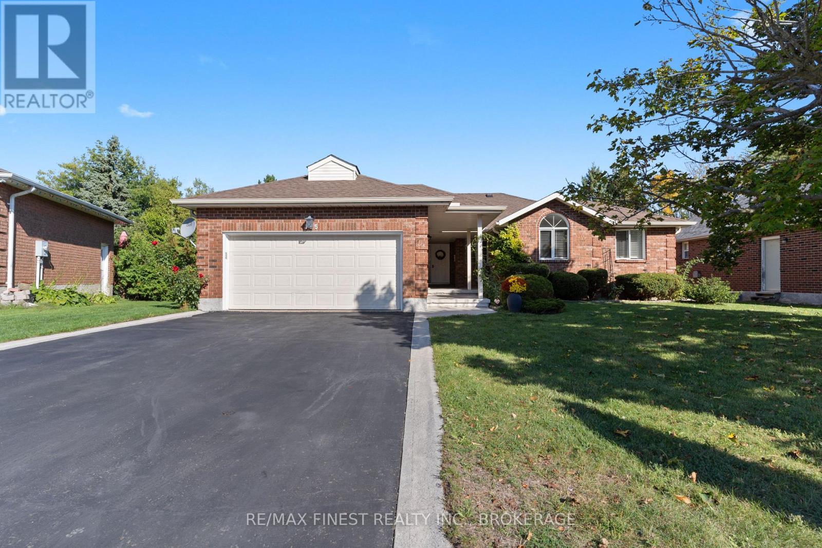 195 Greenlees Dr, Kingston, ON K7K 6P6
