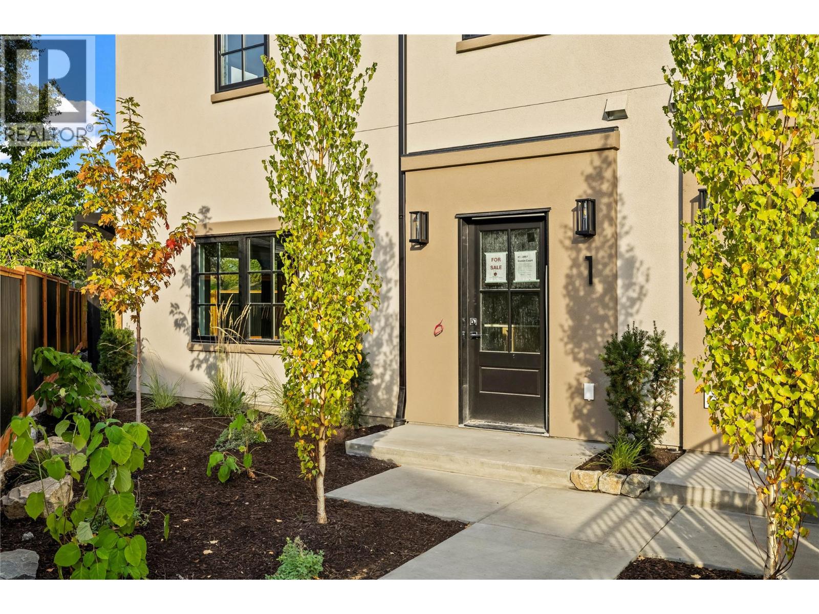 2957 Conlin Court Unit 1, Kelowna, BC V1Y 7S7