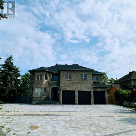46 Green Ash Cres, Richmond Hill, ON L4B 4W4
