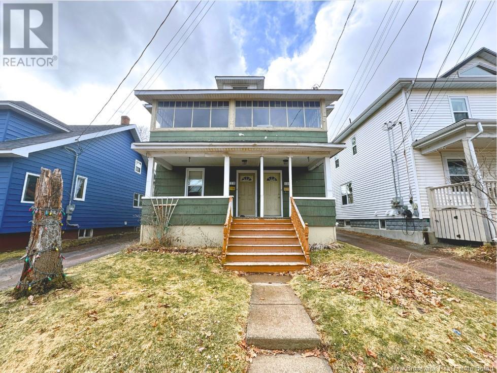 118-120 Pine St, Moncton, NB E1C 5Z8