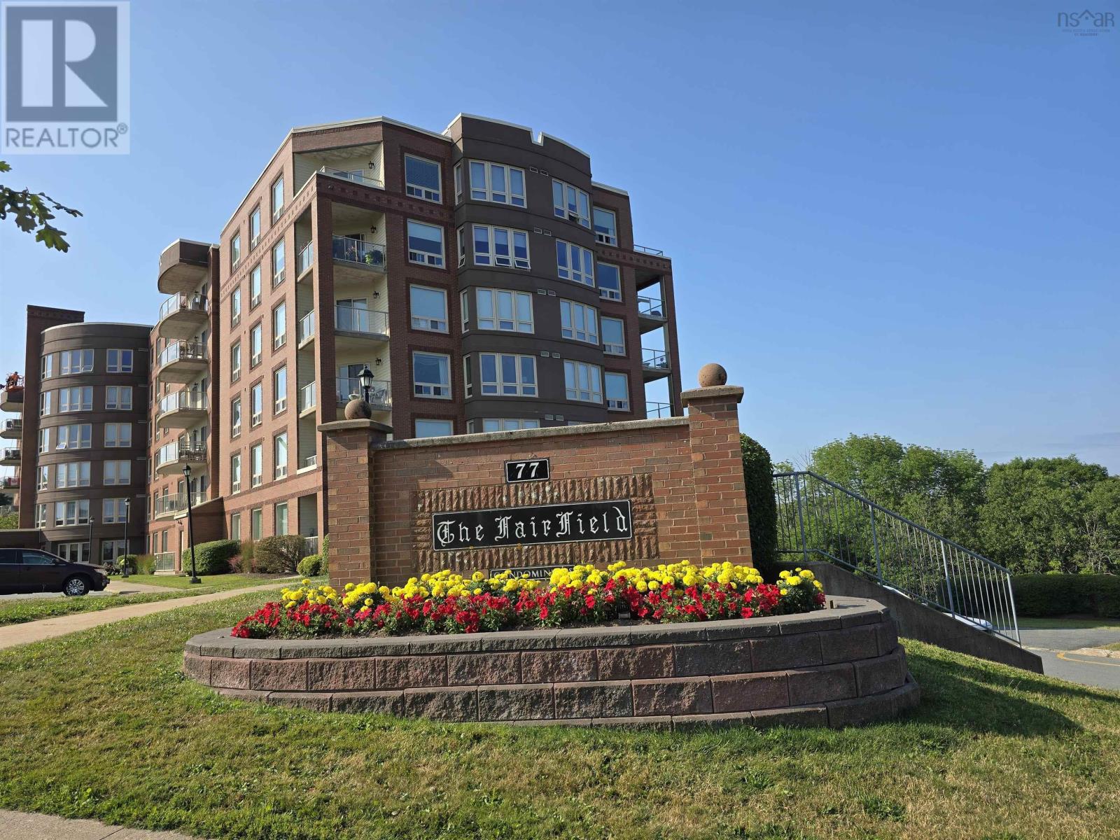 77 Russell Lake Drive Unit 607, Dartmouth, NS B2W 6R8